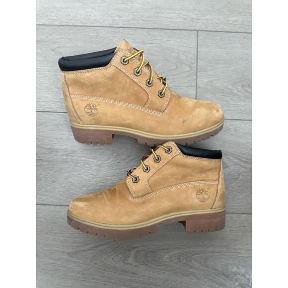 Women's Timberland Nellie Waterproof Chukka Boot Wheat size 8 GREAT CONDITION - Picture 1 of 6